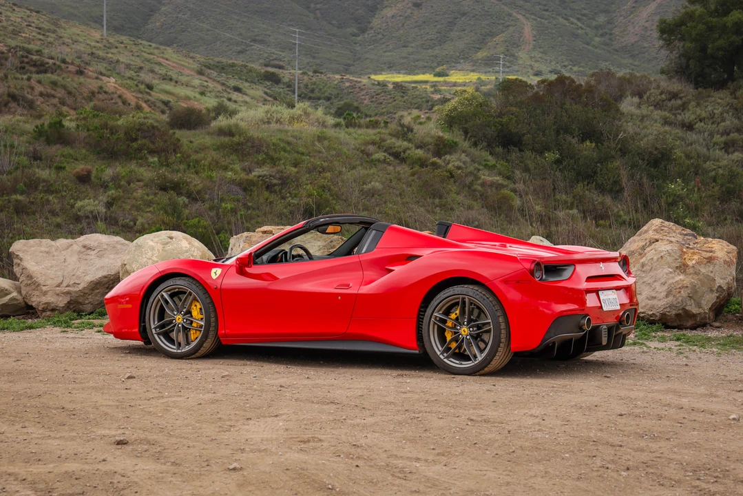 2018 Ferrari 488 Spider - Image 15 of 31