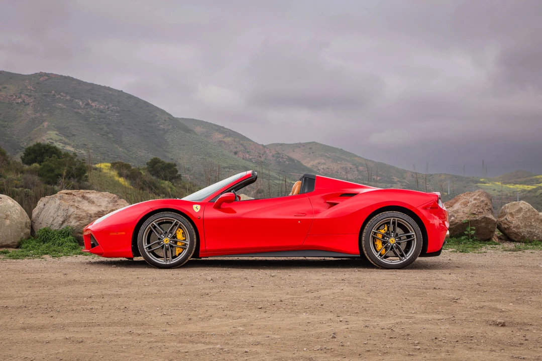 2018 Ferrari 488 Spider - Image 16 of 31
