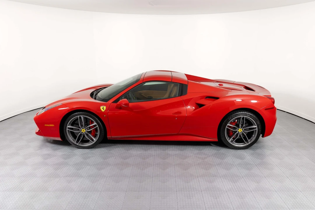 2018 Ferrari 488 Spider - Image 8 of 21