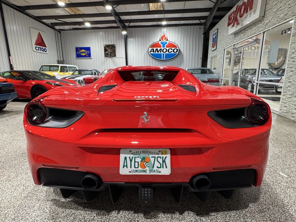 2018 Ferrari 488 Spider - Image 29 of 31