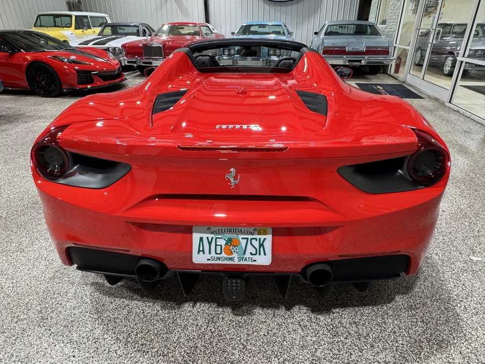 2018 Ferrari 488 Spider - Image 26 of 31