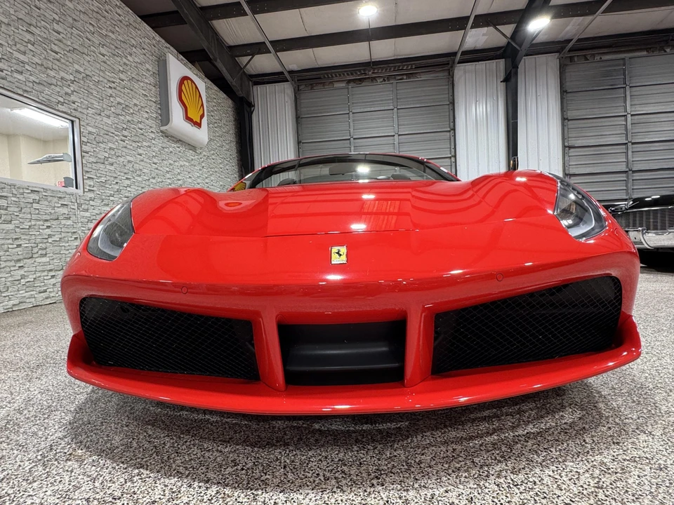 2018 Ferrari 488 Spider - Image 9 of 31