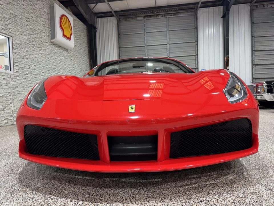 2018 Ferrari 488 Spider - Image 10 of 31