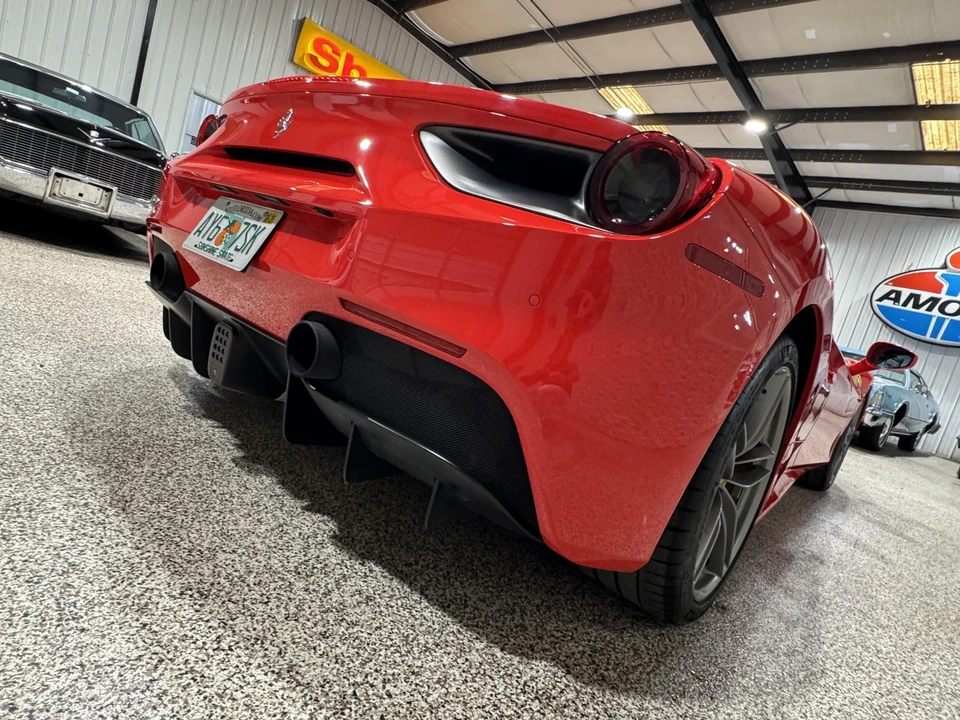 2018 Ferrari 488 Spider - Image 23 of 31