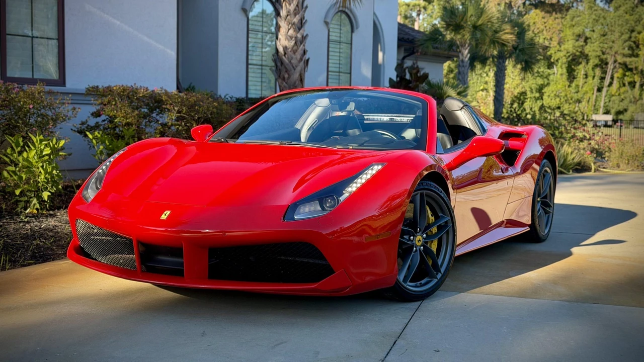 2018 Ferrari 488 Spider - Image 9 of 31