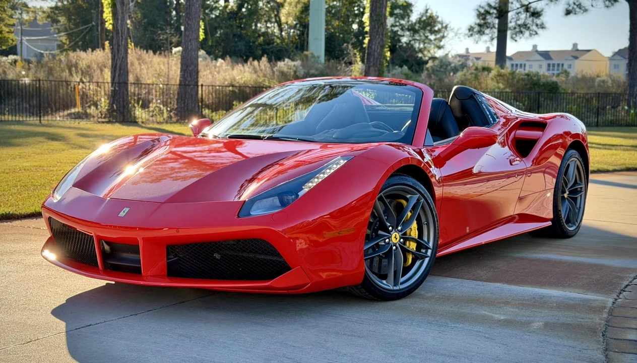 2018 Ferrari 488 Spider - Image 7 of 31
