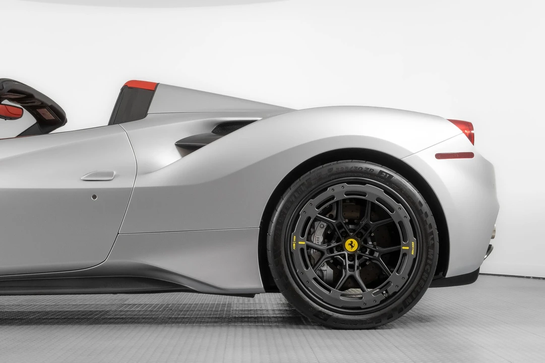 2018 Ferrari 488 Spider - Image 14 of 21