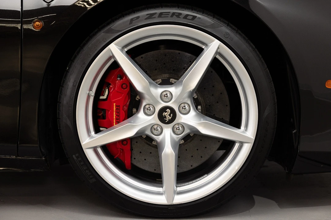 2018 Ferrari 488 Spider - Image 23 of 31