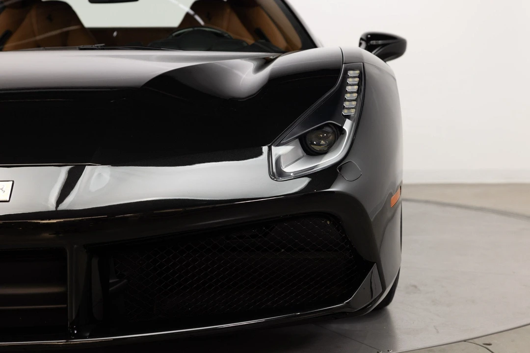 2018 Ferrari 488 Spider - Image 28 of 31