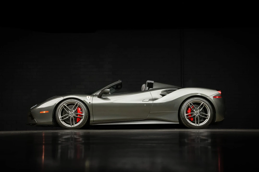 2018 Ferrari 488 Spider - Image 29 of 31