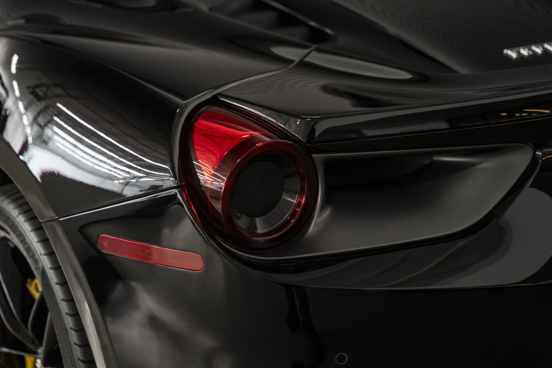 2018 Ferrari 488 Spider - Image 16 of 31