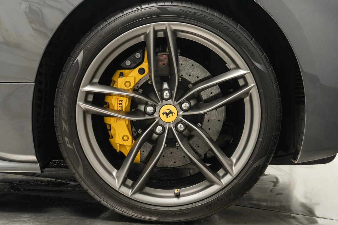 2018 Ferrari 488 Spider - Image 11 of 21