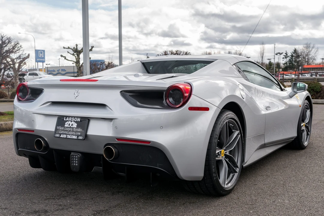 2018 Ferrari 488 Spider - Image 5 of 31