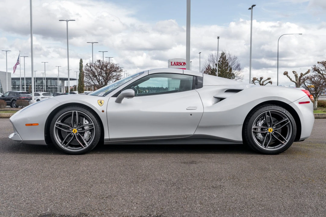 2018 Ferrari 488 Spider - Image 2 of 31