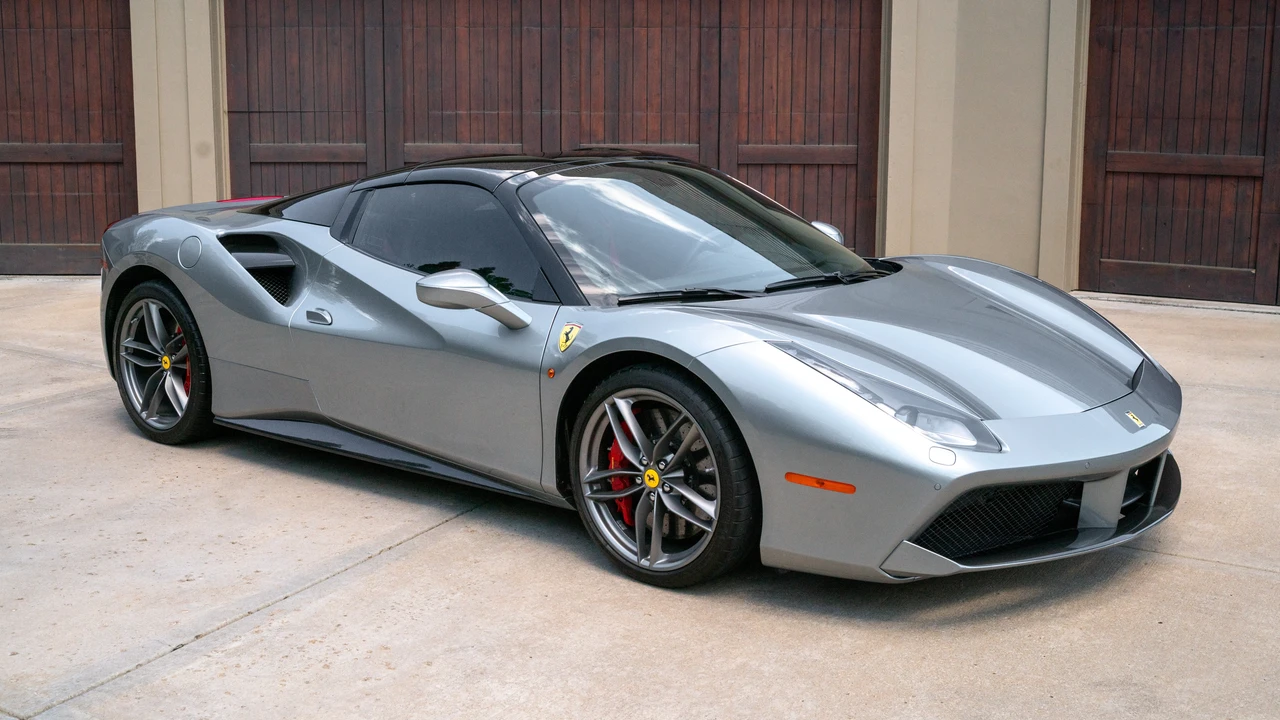 2018 Ferrari 488 Spider - Image 10 of 31