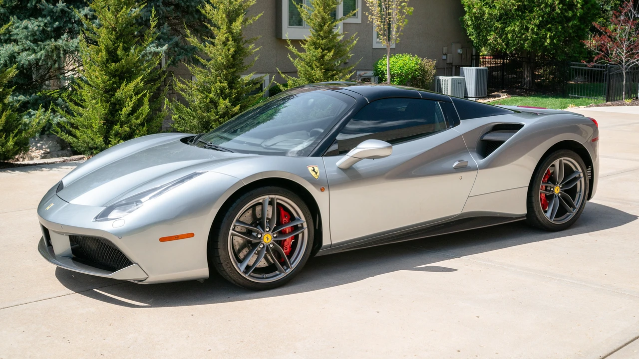 2018 Ferrari 488 Spider - Image 16 of 31