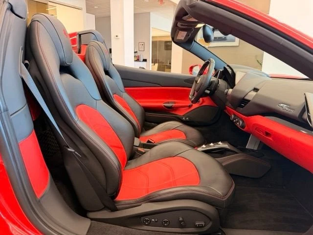 2018 Ferrari 488 Spider - Image 18 of 31