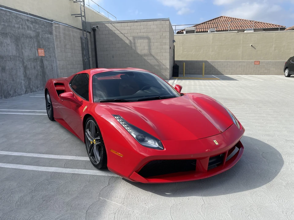 2018 Ferrari 488 Spider - Image 16 of 31
