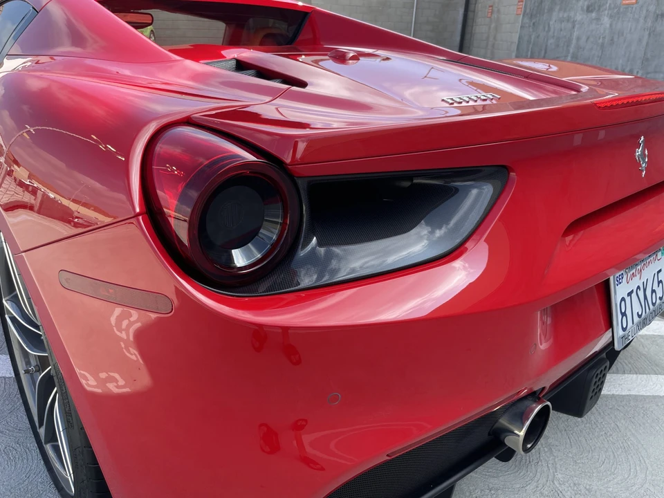 2018 Ferrari 488 Spider - Image 25 of 31