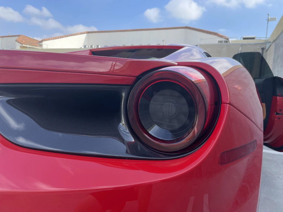 2018 Ferrari 488 Spider - Image 28 of 31