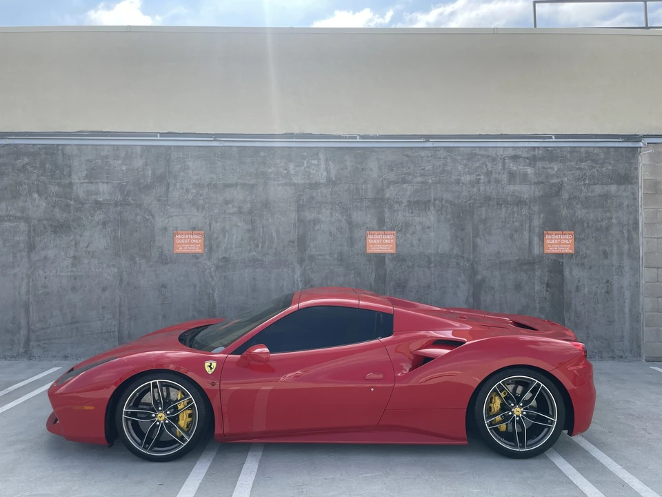 2018 Ferrari 488 Spider - Image 4 of 31
