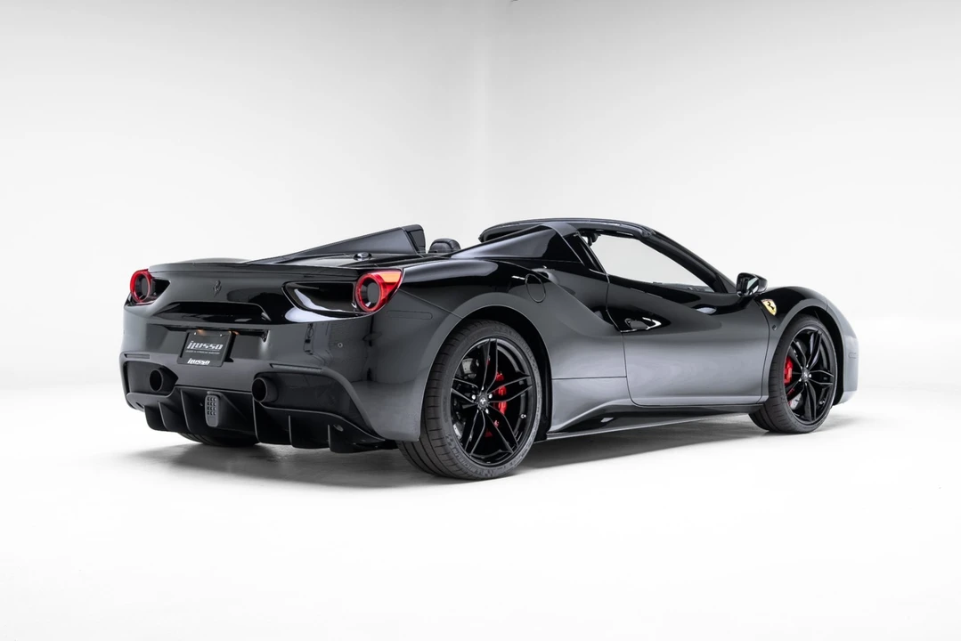 2018 Ferrari 488 Spider - Image 29 of 31