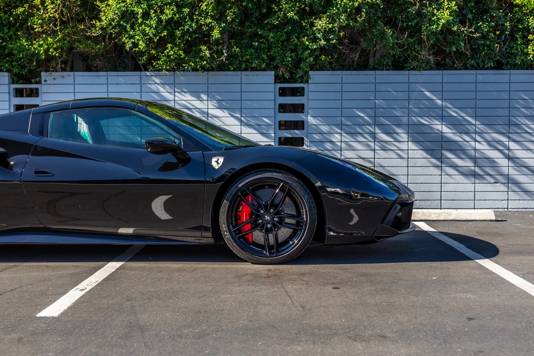 2018 Ferrari 488 Spider - Image 10 of 21