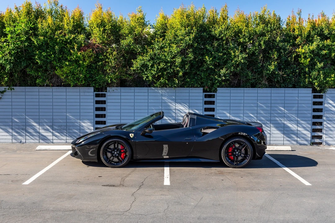 2018 Ferrari 488 Spider - Image 21 of 21