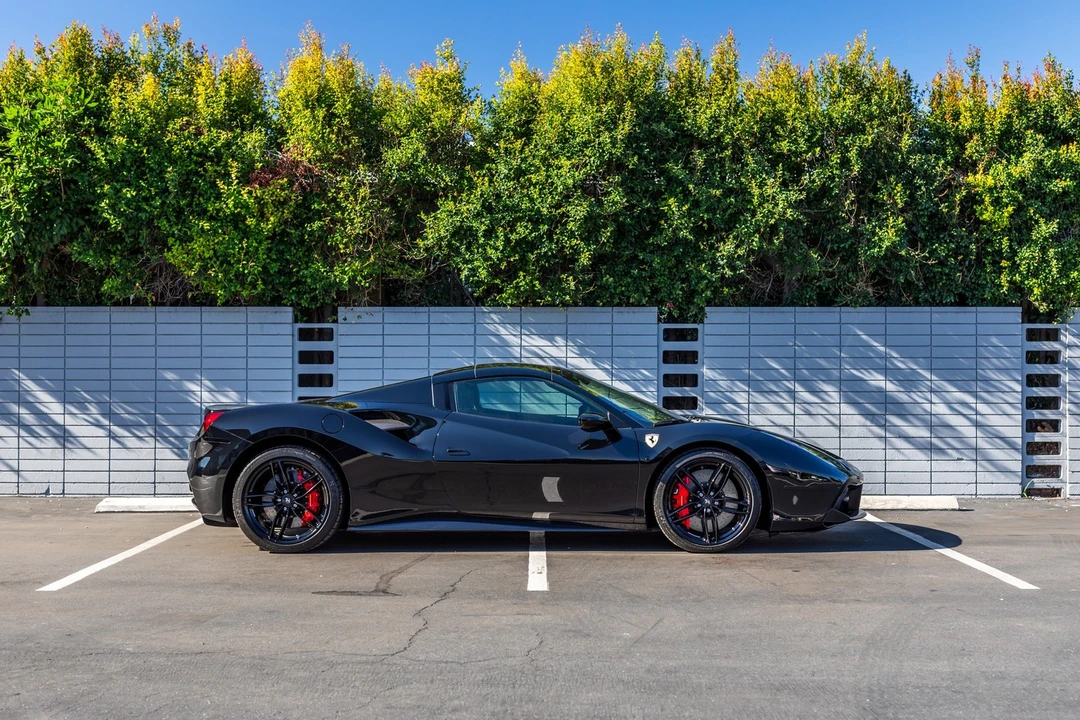 2018 Ferrari 488 Spider - Image 8 of 21