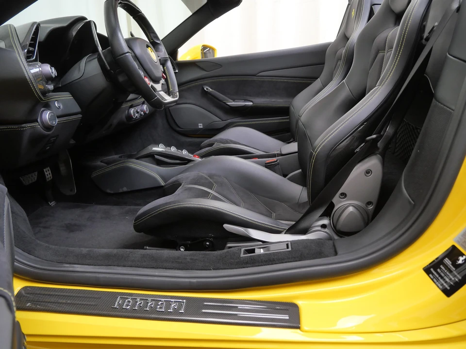 2018 Ferrari 488 Spider - Image 19 of 31