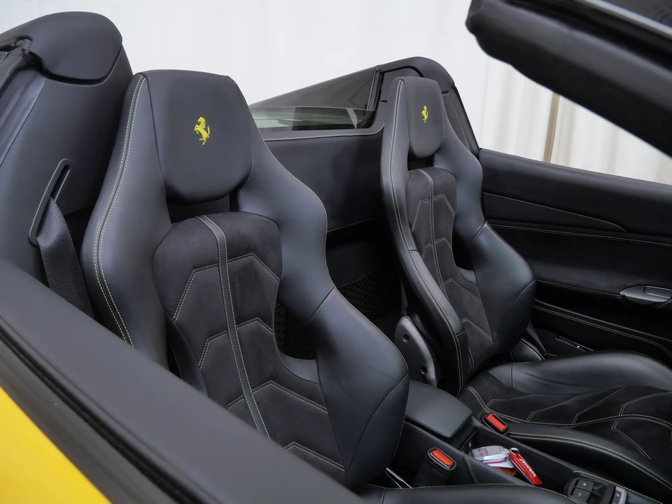 2018 Ferrari 488 Spider - Image 14 of 31