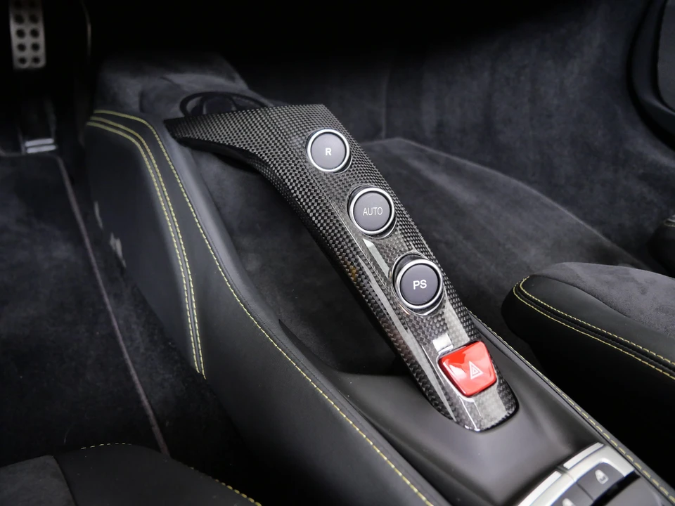 2018 Ferrari 488 Spider - Image 26 of 31