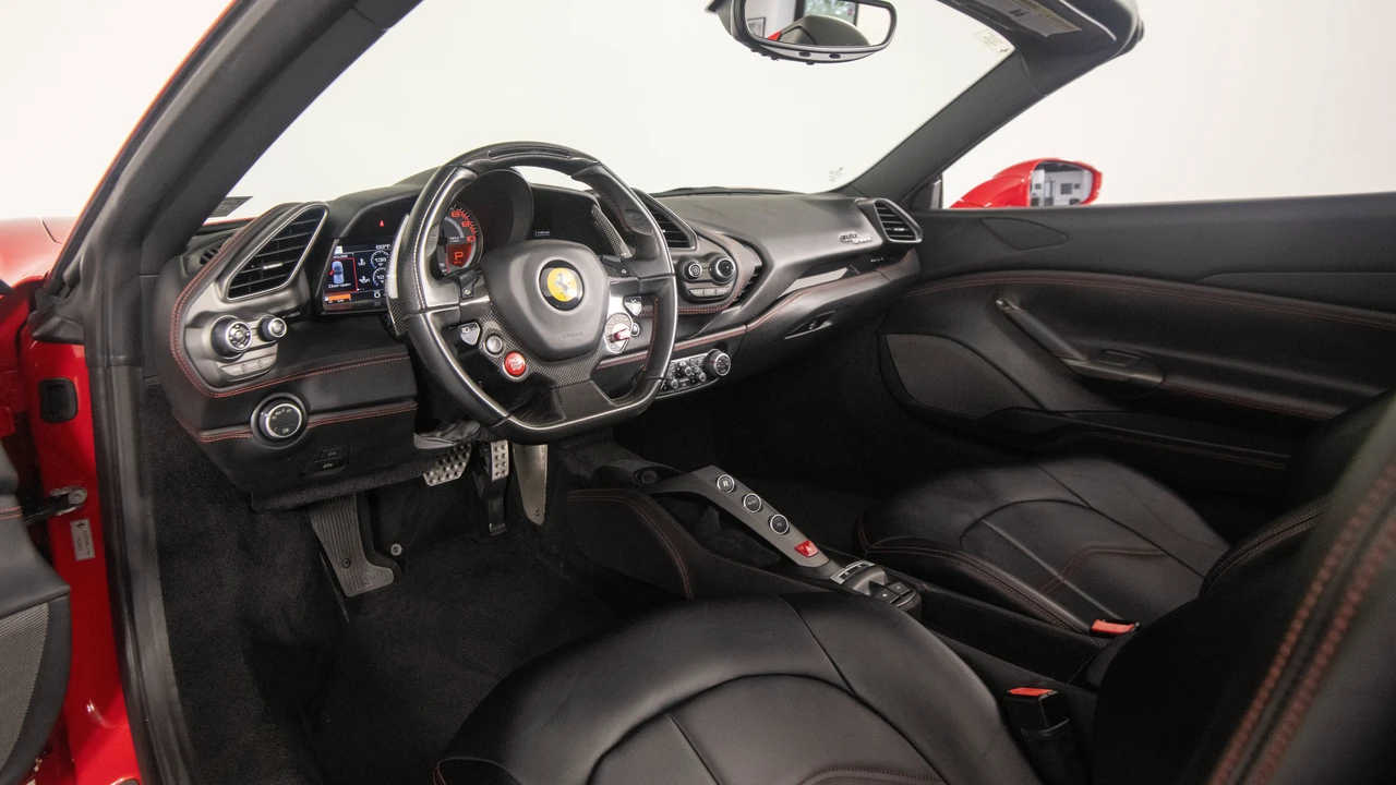 2018 Ferrari 488 Spider - Image 25 of 31