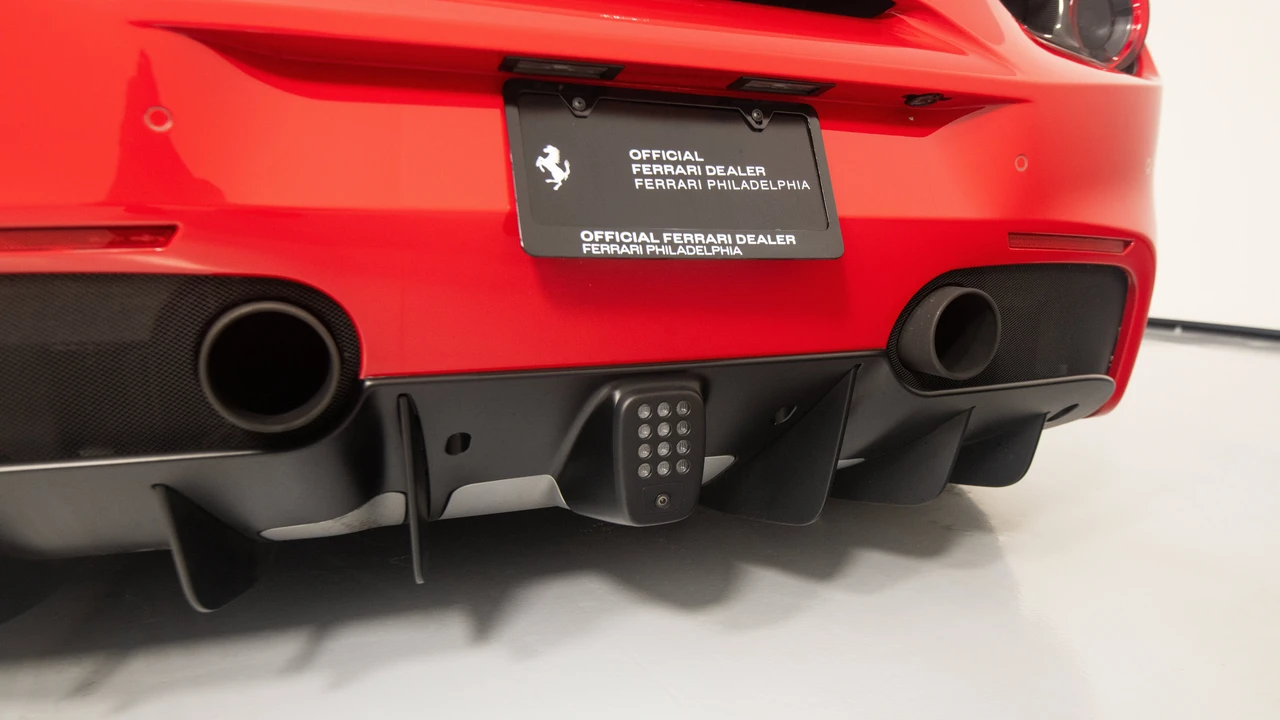 2018 Ferrari 488 Spider - Image 18 of 31