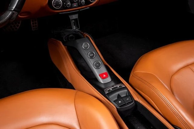 2018 Ferrari 488 Spider - Image 30 of 31
