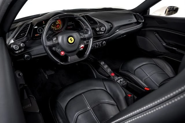 2018 Ferrari 488 Spider - Image 27 of 31
