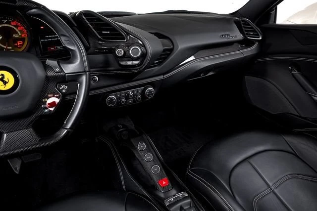 2018 Ferrari 488 Spider - Image 28 of 31
