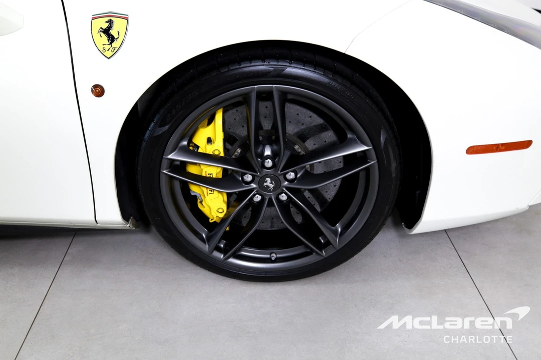 2018 Ferrari 488 Spider - Image 28 of 31