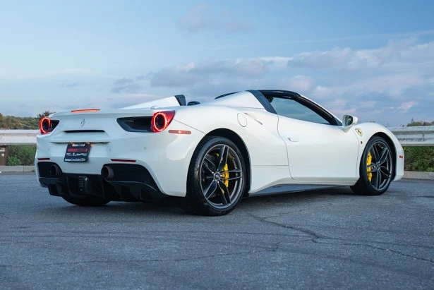 2018 Ferrari 488 Spider - Image 16 of 21