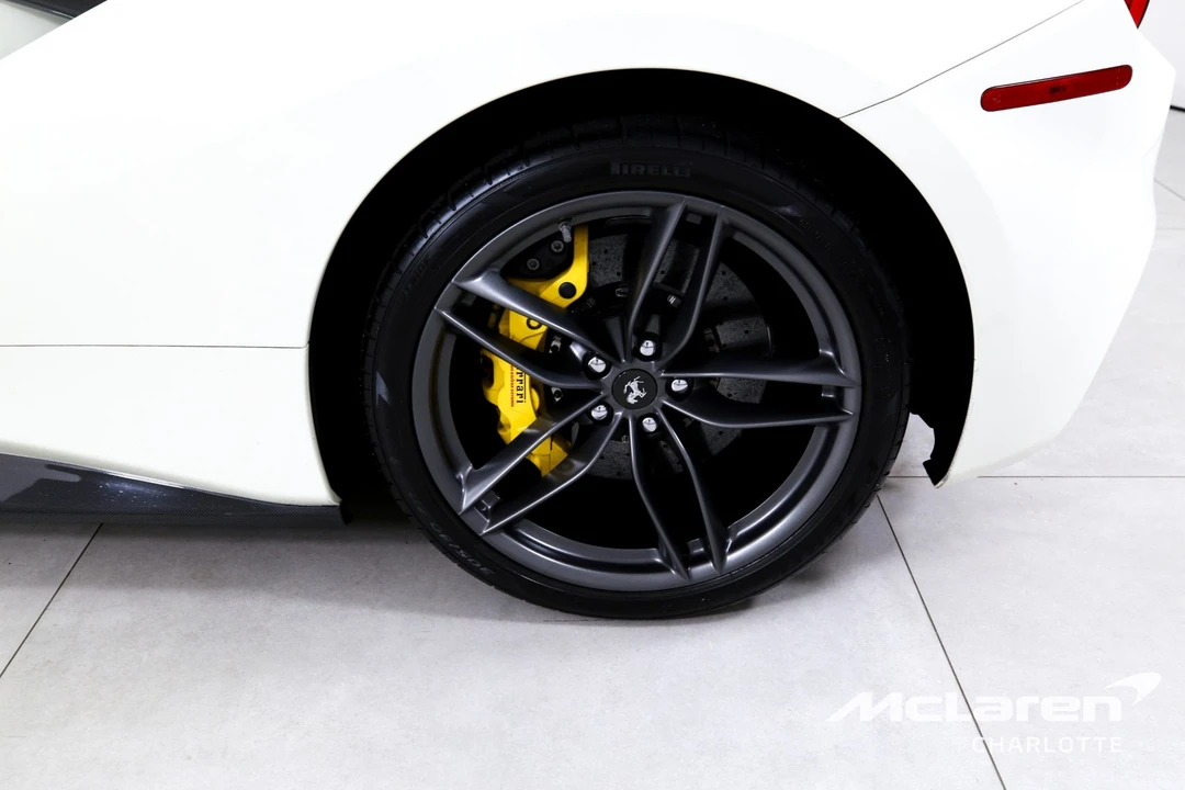 2018 Ferrari 488 Spider - Image 30 of 31
