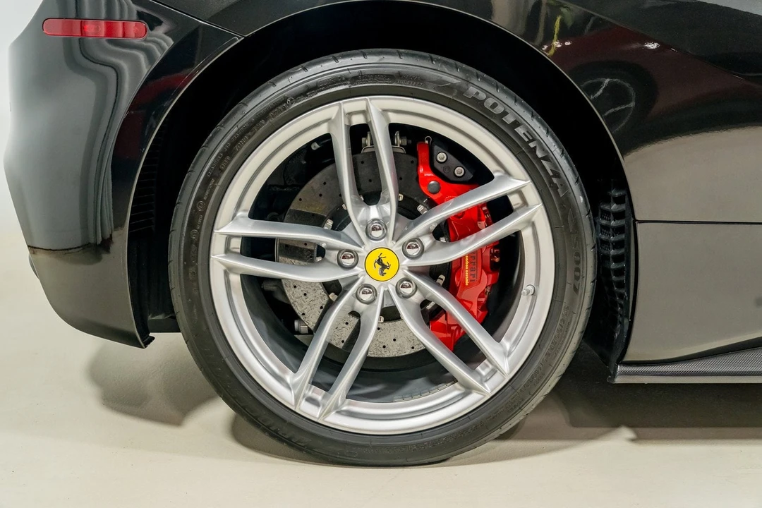 2018 Ferrari 488 Spider - Image 25 of 31