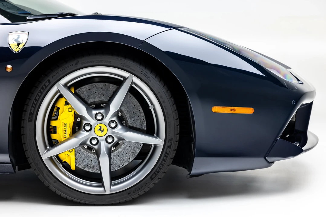 2018 Ferrari 488 Spider - Image 27 of 31