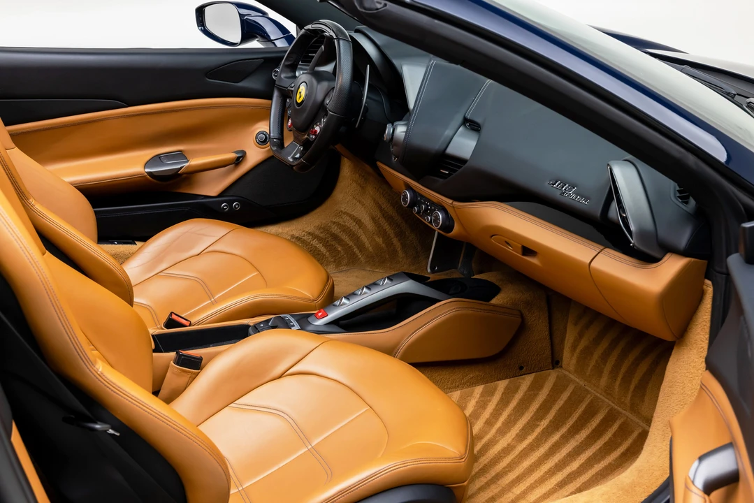 2018 Ferrari 488 Spider - Image 30 of 31