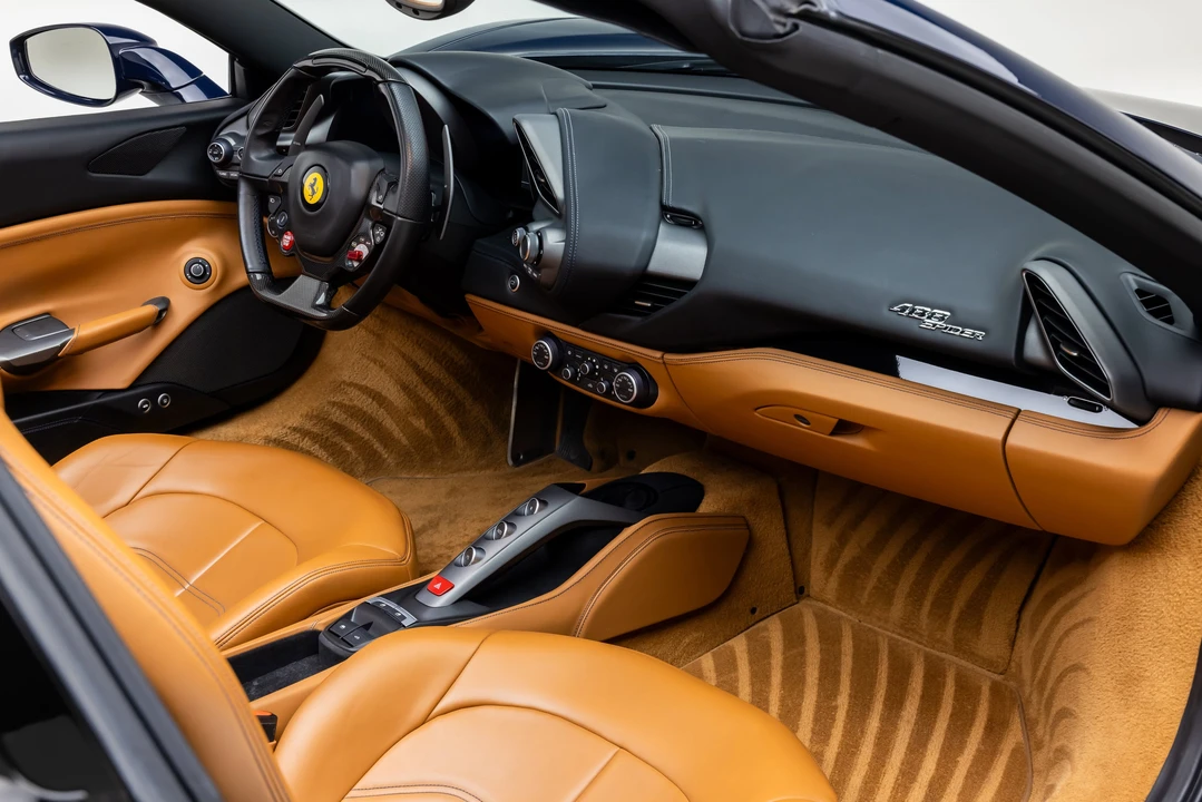 2018 Ferrari 488 Spider - Image 29 of 31
