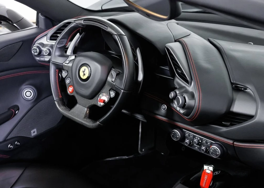 2018 Ferrari 488 Spider - Image 30 of 31