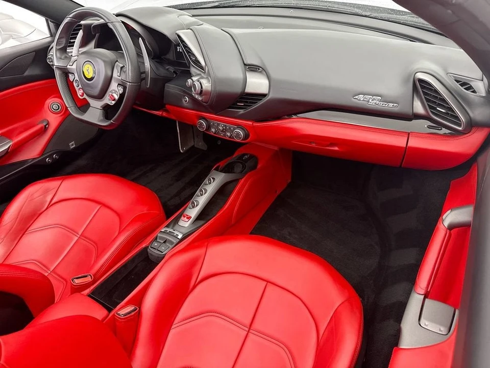 2018 Ferrari 488 Spider - Image 25 of 31