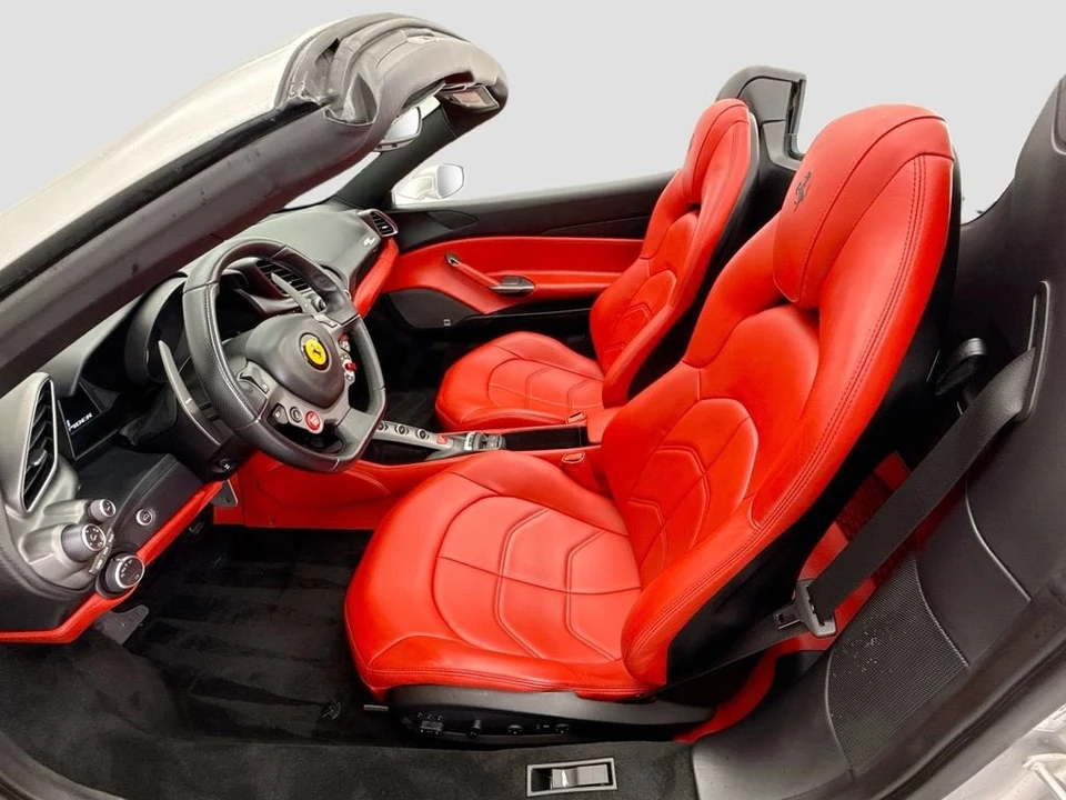 2018 Ferrari 488 Spider - Image 26 of 31