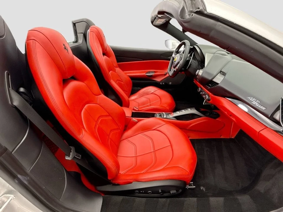 2018 Ferrari 488 Spider - Image 27 of 31