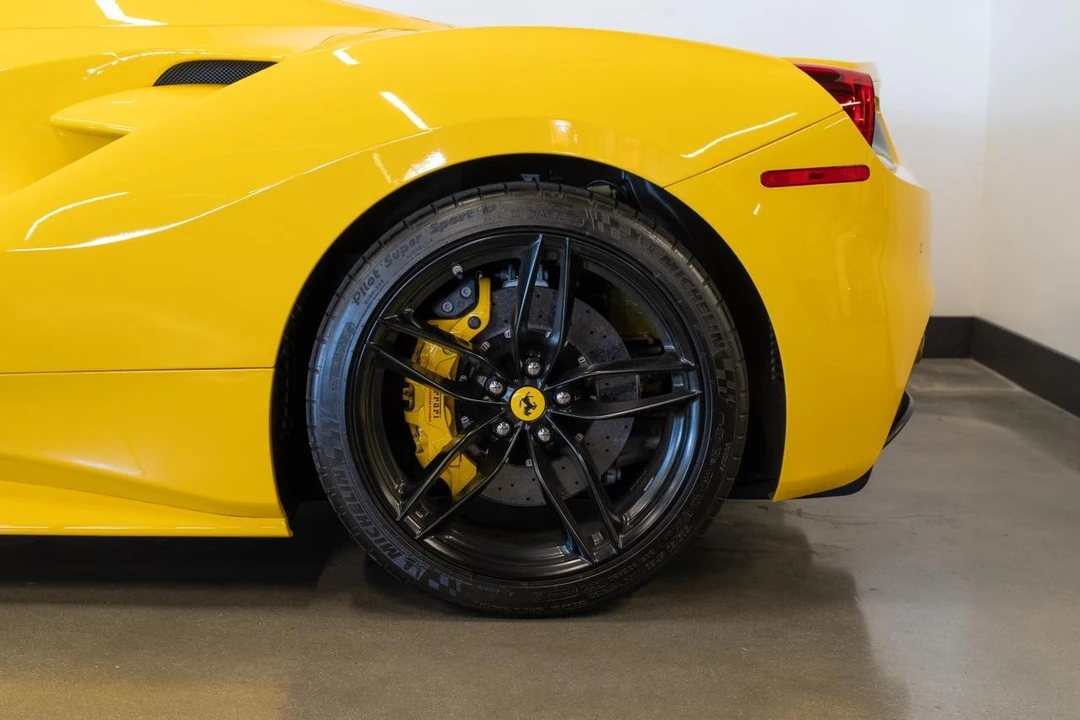 2018 Ferrari 488 Spider - Image 19 of 21