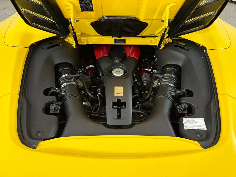 2018 Ferrari 488 Spider - Image 25 of 29